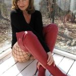 Discrétion – Femme Quinqua lubrique cherche rencontre coquine